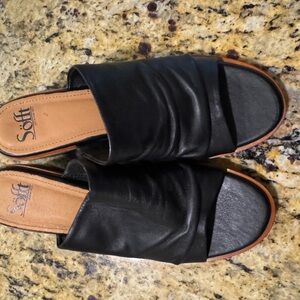 Sofft Black Leather Mules
